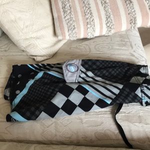 Young men’s board shorts 25 Quicksilver